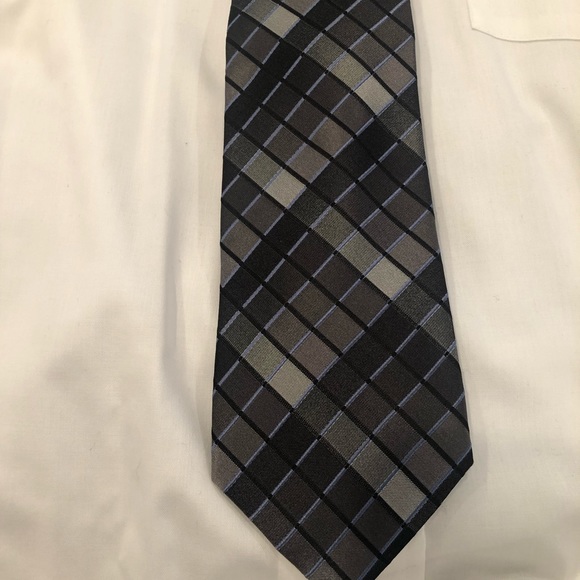 EUC asst ties. Grays and burgundy mix. Michael Kors Van Heusen Croft & Barrow - Picture 7 of 13